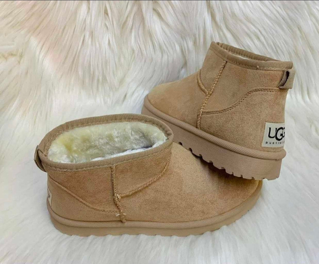 A UGG Mini +Verificare Colet Gratis